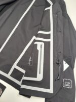 CP COMPANY THE METROPOLIS SERIES HYST BLAZER IN BLACK - Image 6