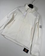 CP COMPANY THE METROPOLIS SERIES HYST JACKET IN WHITE -   Large / P2P 22”